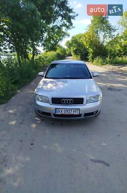 Седан Audi A4 2001 в 