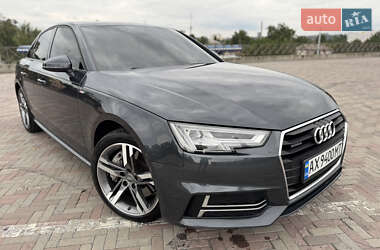 Седан Audi A4 2018 в 
