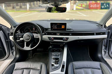 Седан Audi A4 2017 в 