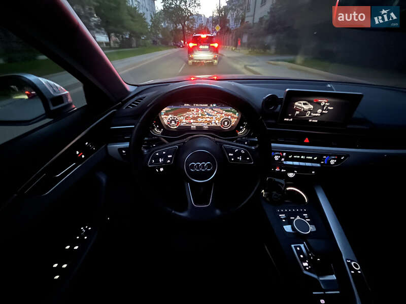 Седан Audi A4 2018 в Ивано-Франковске