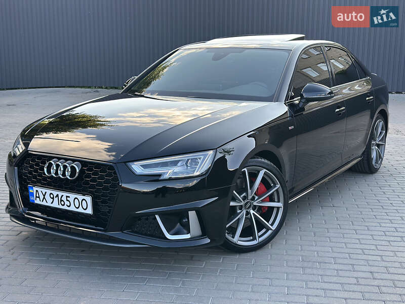 Седан Audi A4 2017 в Харкові