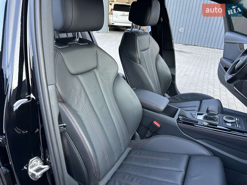 Седан Audi A4 2017 в Харкові