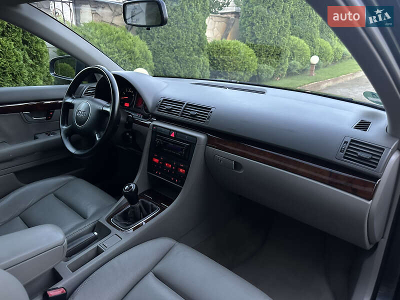 Универсал Audi A4 2003 в Сарнах