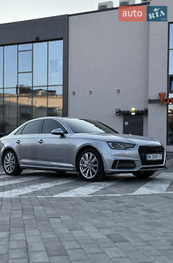 Седан Audi A4 2017 в 