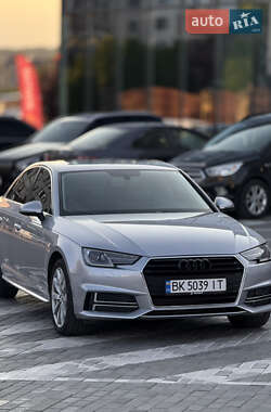 Седан Audi A4 2017 в 