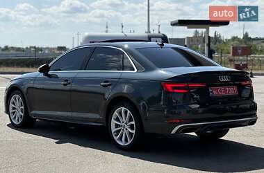 Седан Audi A4 2019 в 