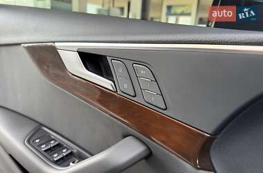 Седан Audi A4 2019 в 