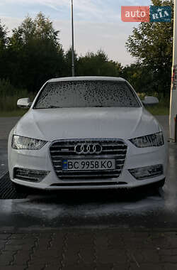 Седан Audi A4 2013 в Стрию