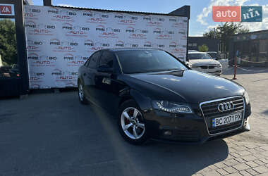 Седан Audi A4 2012 в 