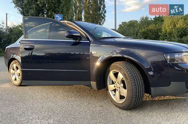 Седан Audi A4 2002 в 