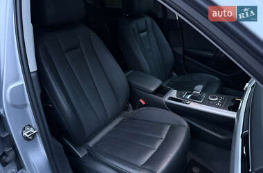 Седан Audi A4 2016 в 