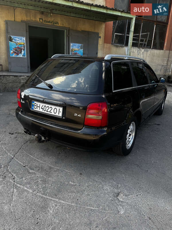 Универсал Audi A4 1998 в Одессе