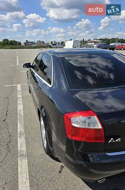 Седан Audi A4 2003 в 