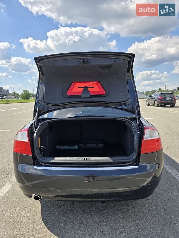 Седан Audi A4 2003 в Киеве