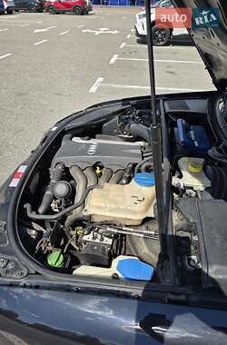 Седан Audi A4 2003 в 