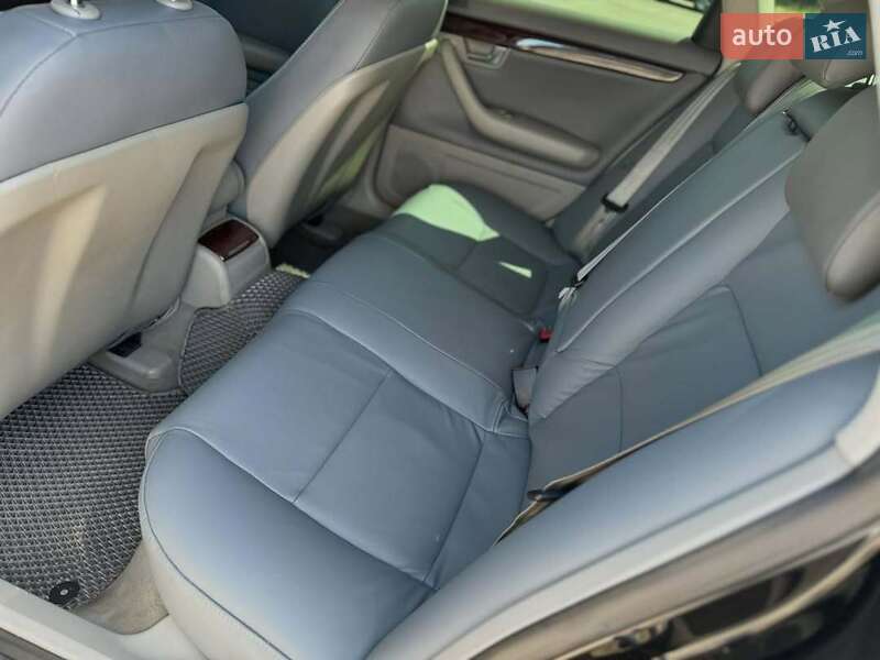Седан Audi A4 2006 в Запорожье