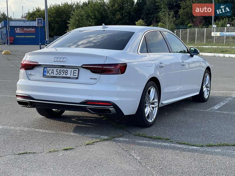 Седан Audi A4 2019 в Киеве