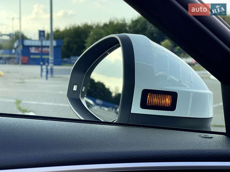 Седан Audi A4 2019 в Киеве