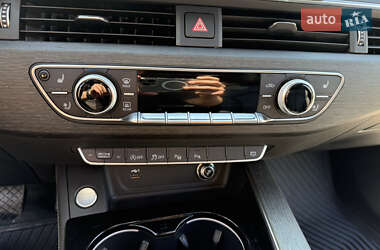 Седан Audi A4 2020 в 