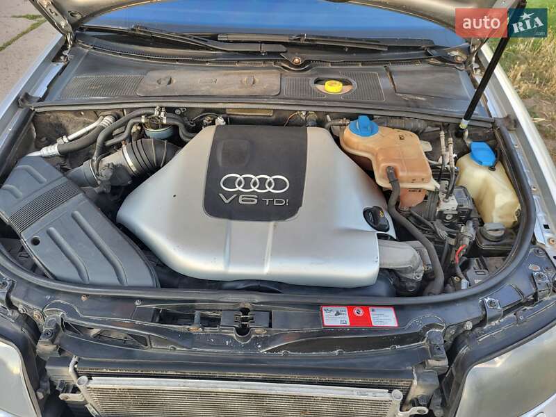 Универсал Audi A4 2004 в Томаковке фото 4 Универсал Audi A4 2004 в Томаковке