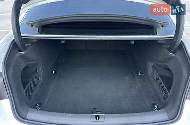 Седан Audi A4 2016 в 