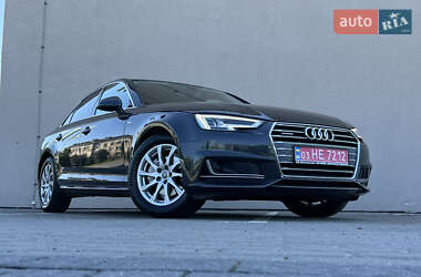 Седан Audi A4 2018 в 