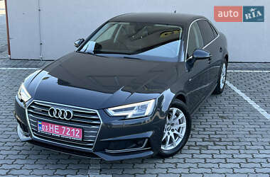 Седан Audi A4 2018 в 