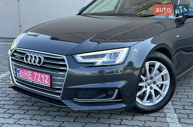 Седан Audi A4 2018 в 