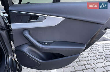 Седан Audi A4 2018 в 