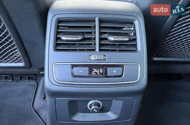 Седан Audi A4 2018 в 