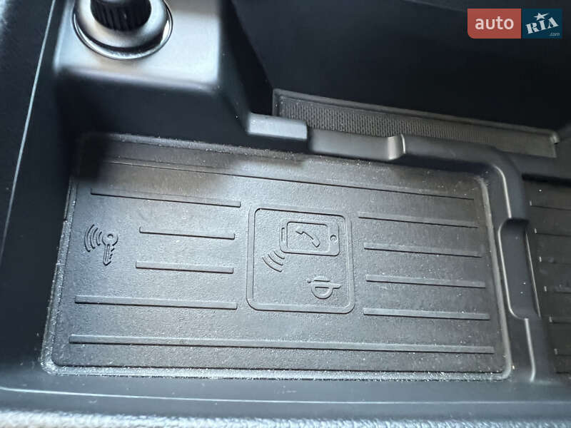 Седан Audi A4 2018 в Дрогобыче