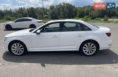 Седан Audi A4 2018 в 