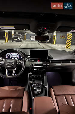 Седан Audi A4 2020 в 