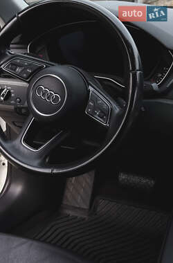 Седан Audi A4 2016 в 
