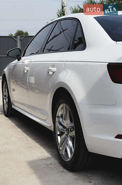 Седан Audi A4 2016 в 