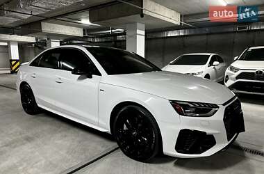 Седан Audi A4 2020 в 