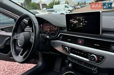 Седан Audi A4 2018 в 