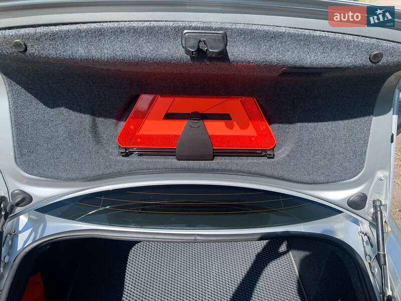 Седан Audi A4 2002 в Старокостянтинові