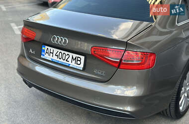 Седан Audi A4 2015 в 