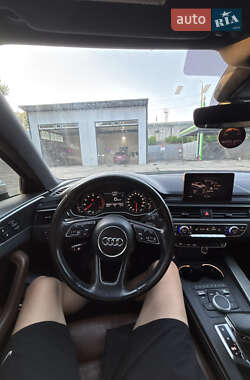 Седан Audi A4 2016 в 