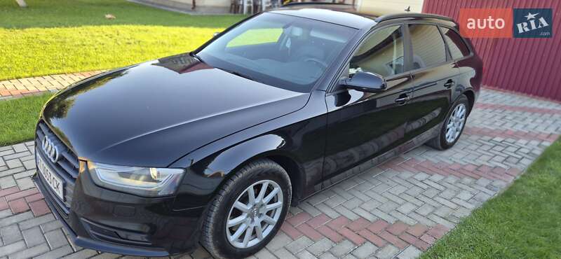 Универсал Audi A4 2013 в Снятине