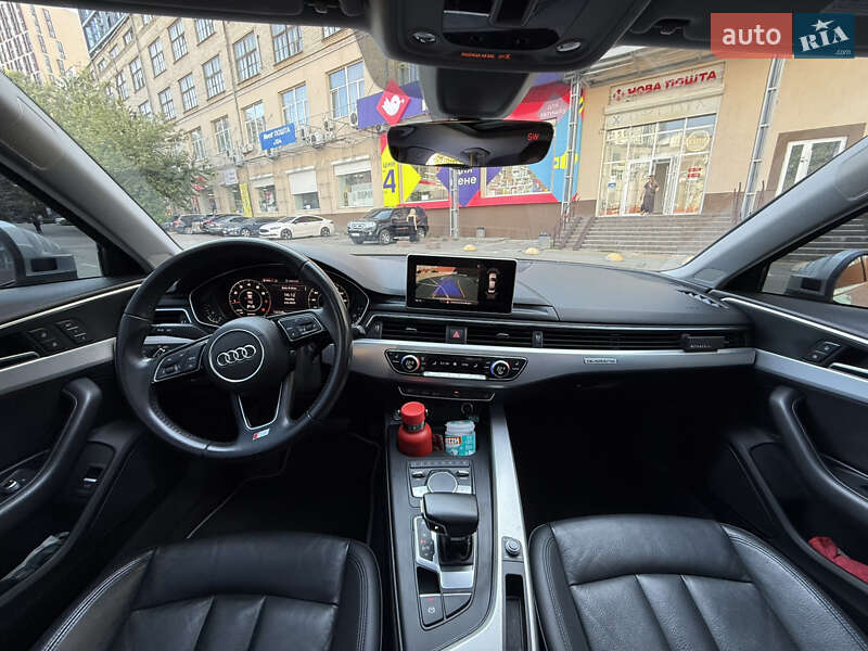 Седан Audi A4 2018 в Киеве