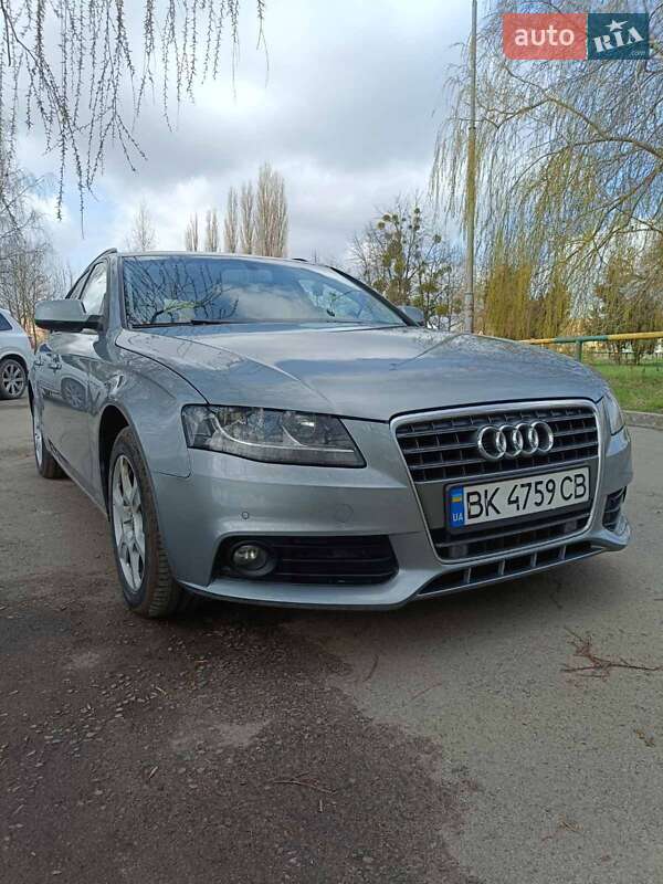 Универсал Audi A4 2011 в Ровно