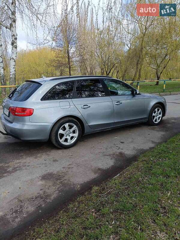 Универсал Audi A4 2011 в Ровно