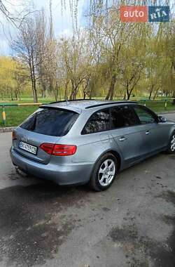 Універсал Audi A4 2011 в Рівному