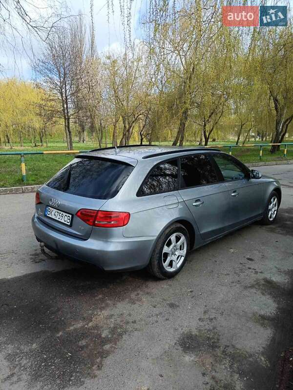 Універсал Audi A4 2011 в Рівному