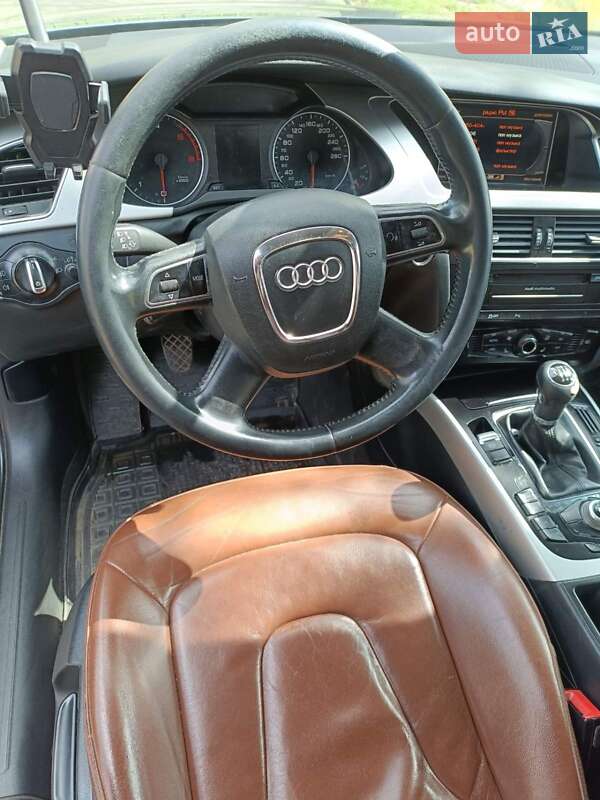 Універсал Audi A4 2011 в Рівному
