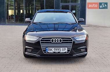 Седан Audi A4 2013 в Ровно