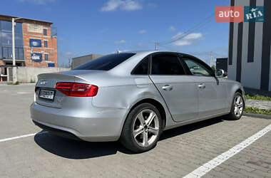 Седан Audi A4 2013 в Львове