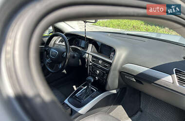 Седан Audi A4 2013 в Львове
